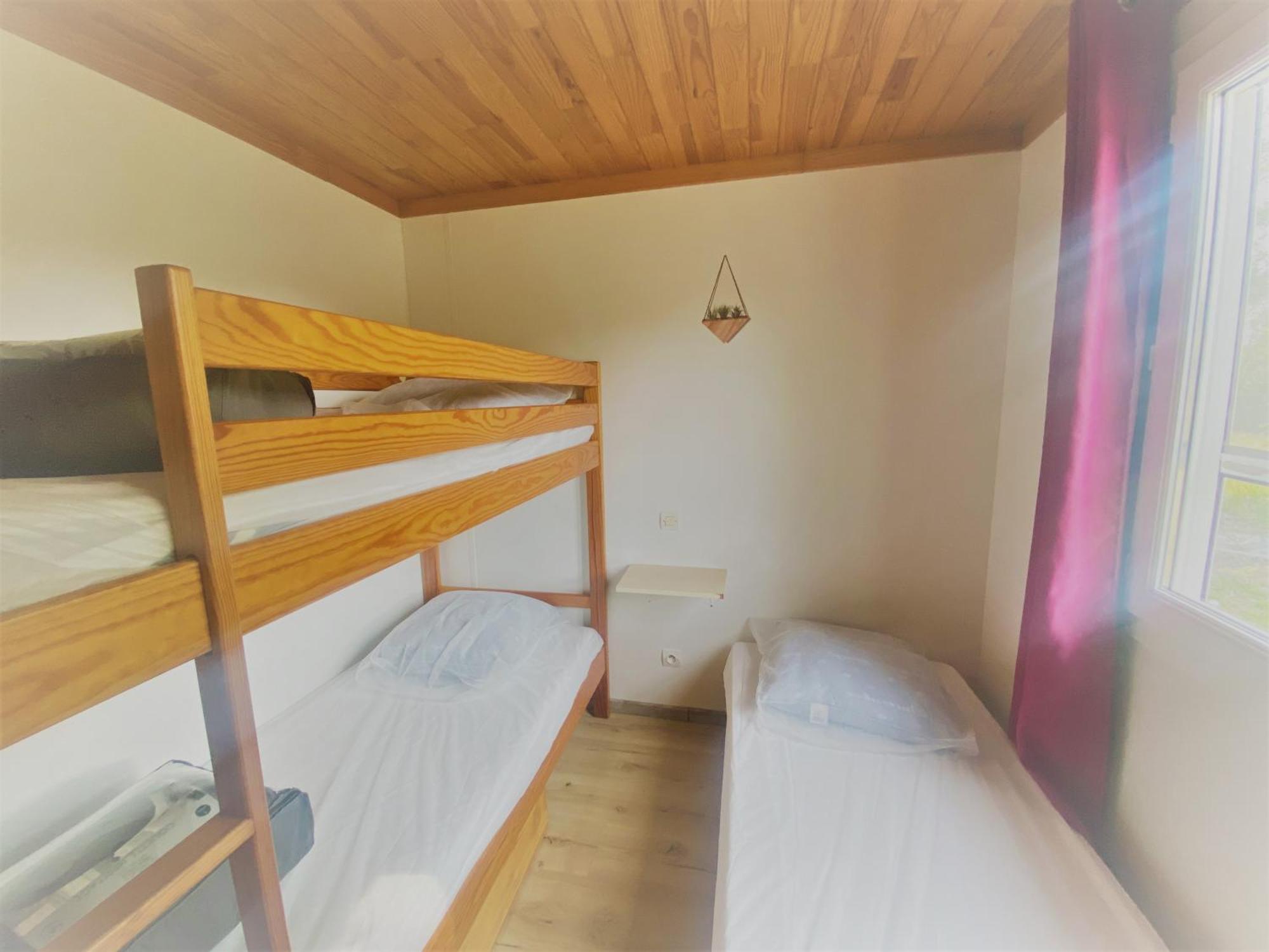 Camping Familial Les Chalets D'Uza Екстер'єр фото